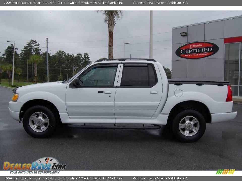 2004 Ford Explorer Sport Trac XLT Oxford White / Medium Dark Flint/Dark Flint Photo #4