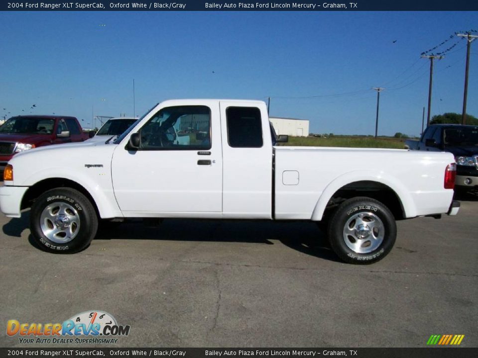 2004 Ford Ranger XLT SuperCab Oxford White / Black/Gray Photo #2