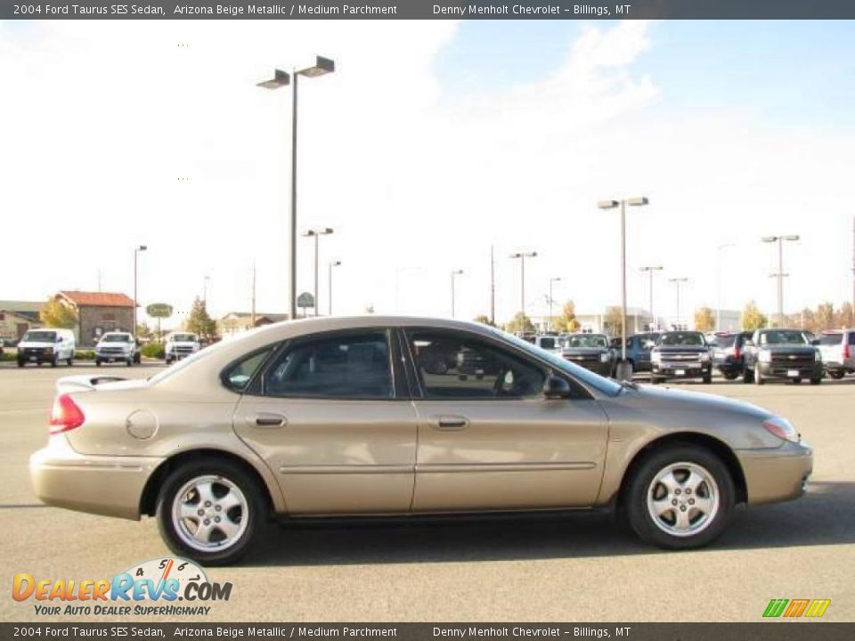 2004 Ford Taurus SES Sedan Arizona Beige Metallic / Medium Parchment Photo #4