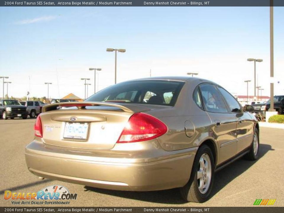 2004 Ford Taurus SES Sedan Arizona Beige Metallic / Medium Parchment Photo #5