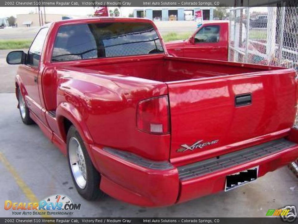 2002 Chevrolet S10 Xtreme Regular Cab Victory Red / Medium Gray Photo #1