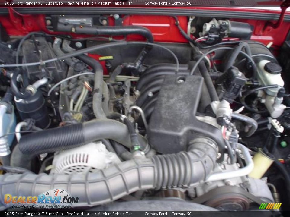 2005 Ford Ranger XLT SuperCab Redfire Metallic / Medium Pebble Tan Photo #11