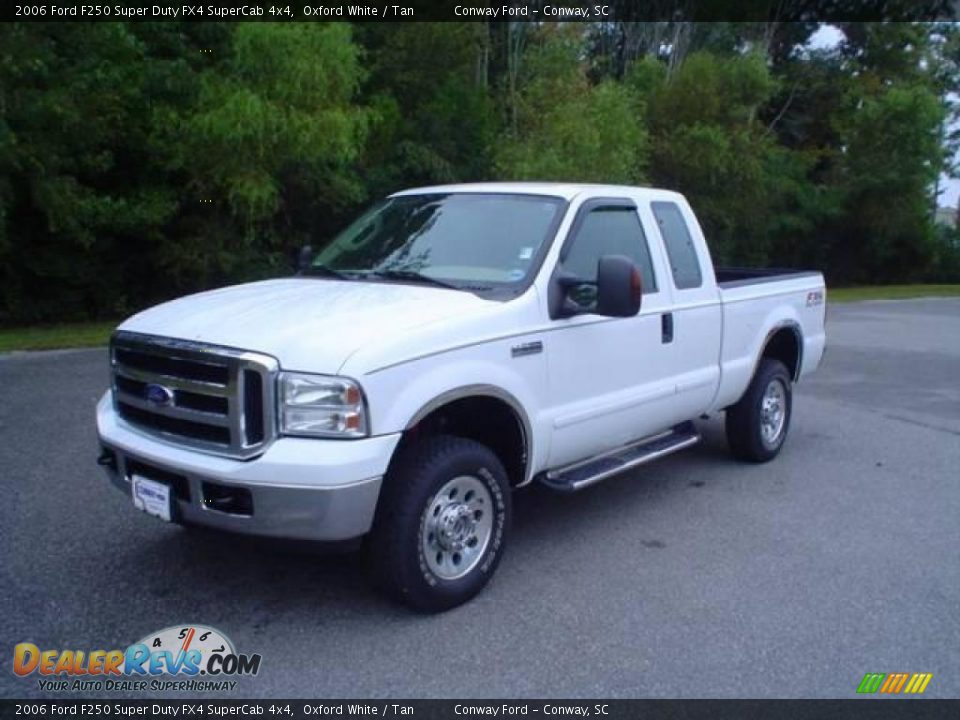 2006 Ford F250 Super Duty FX4 SuperCab 4x4 Oxford White / Tan Photo #1