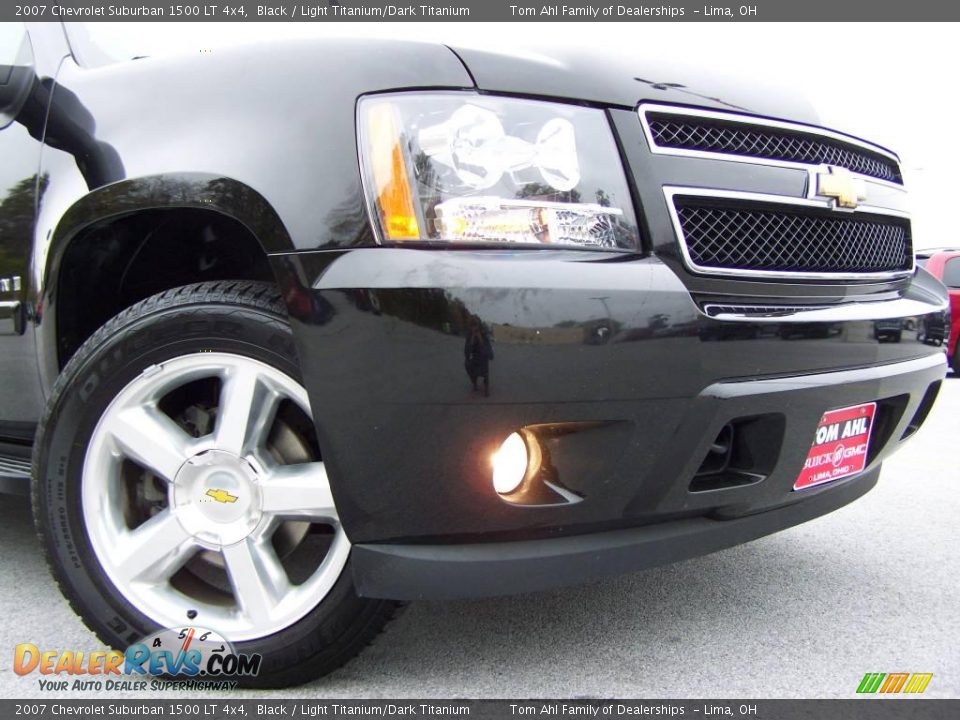 2007 Chevrolet Suburban 1500 LT 4x4 Black / Light Titanium/Dark Titanium Photo #2