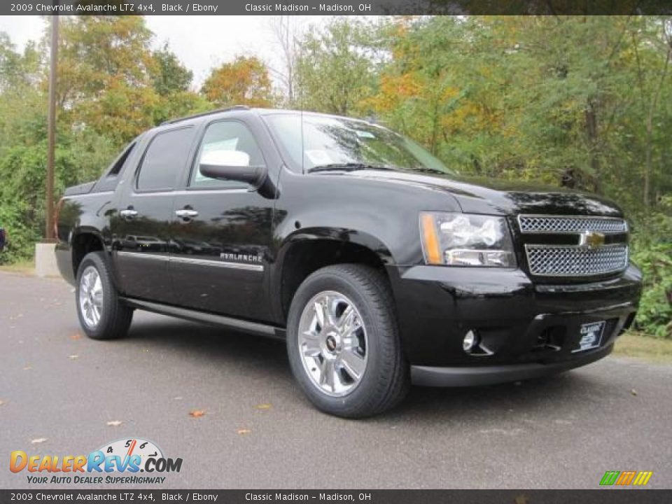 2009 Chevrolet Avalanche LTZ 4x4 Black / Ebony Photo #3