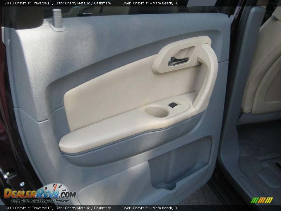 2010 Chevrolet Traverse LT Dark Cherry Metallic / Cashmere Photo #11