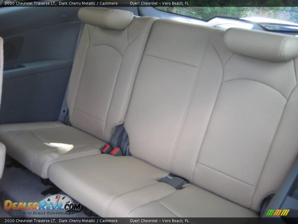 2010 Chevrolet Traverse LT Dark Cherry Metallic / Cashmere Photo #13