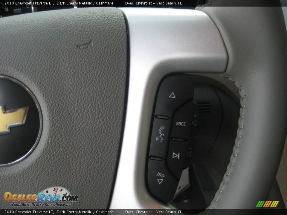 2010 Chevrolet Traverse LT Dark Cherry Metallic / Cashmere Photo #20