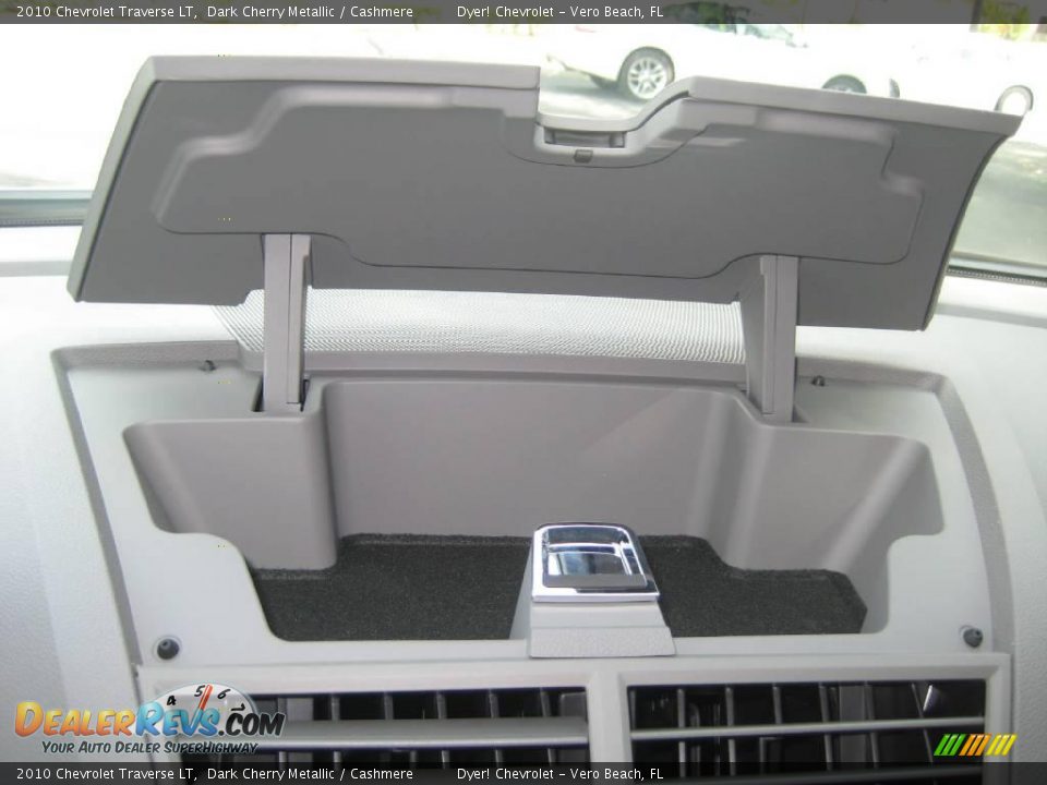2010 Chevrolet Traverse LT Dark Cherry Metallic / Cashmere Photo #22