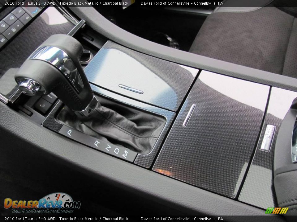 2010 Ford Taurus SHO AWD Tuxedo Black Metallic / Charcoal Black Photo #17