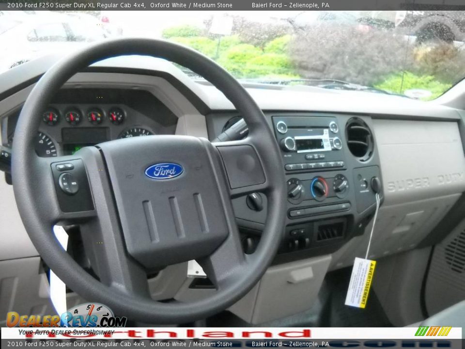2010 Ford F250 Super Duty XL Regular Cab 4x4 Oxford White / Medium Stone Photo #13