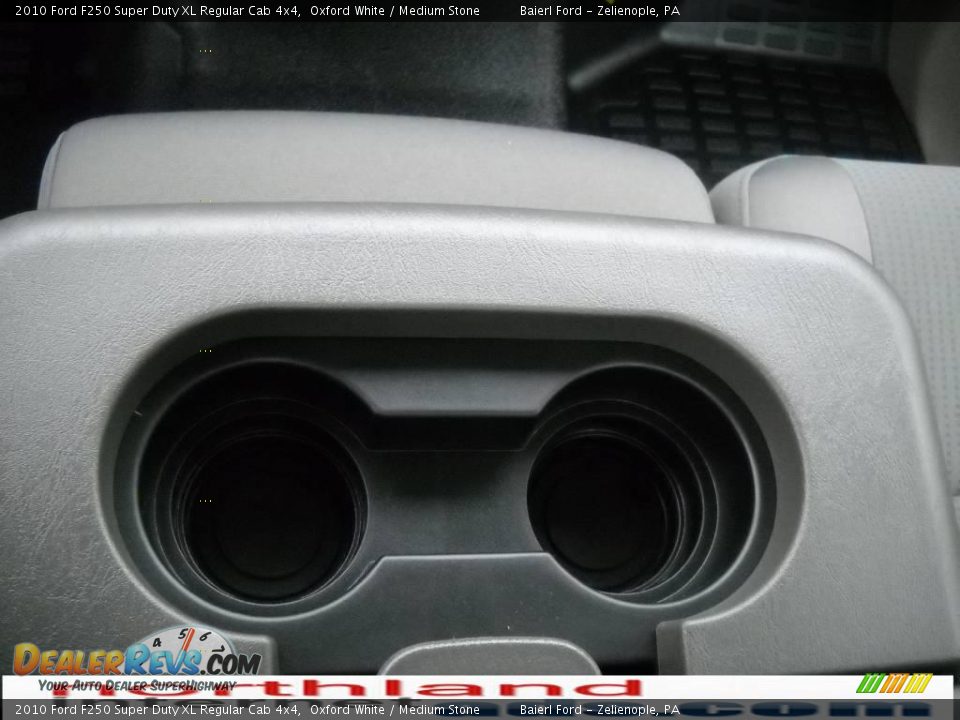 2010 Ford F250 Super Duty XL Regular Cab 4x4 Oxford White / Medium Stone Photo #18