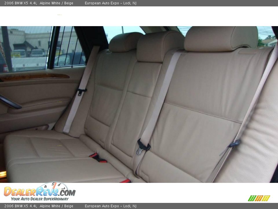 2006 BMW X5 4.4i Alpine White / Beige Photo #12