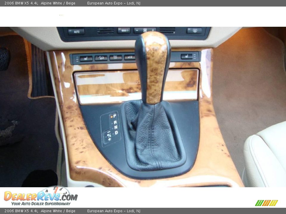 2006 BMW X5 4.4i Alpine White / Beige Photo #19