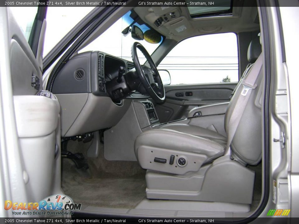 2005 Chevrolet Tahoe Z71 4x4 Silver Birch Metallic / Tan/Neutral Photo #10