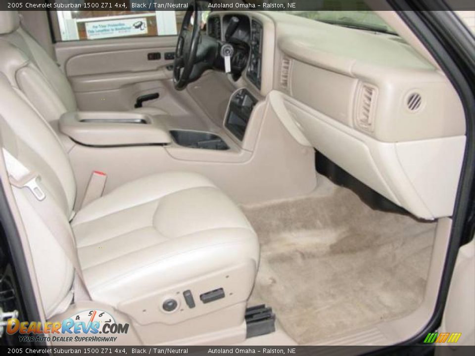 2005 Chevrolet Suburban 1500 Z71 4x4 Black / Tan/Neutral Photo #4