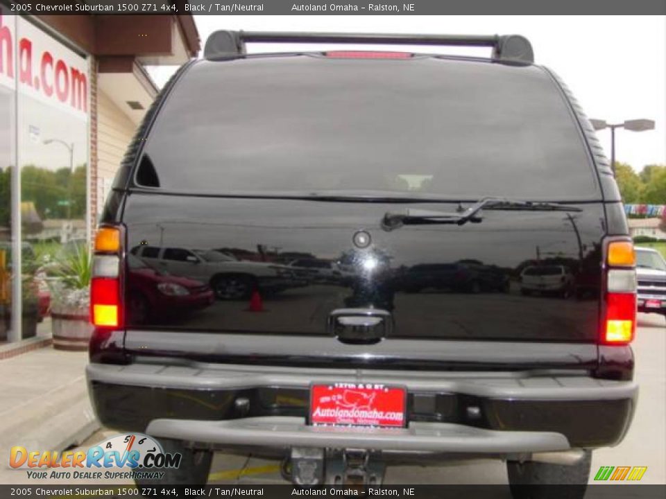 2005 Chevrolet Suburban 1500 Z71 4x4 Black / Tan/Neutral Photo #9