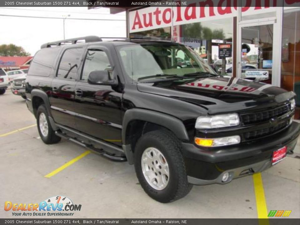 2005 Chevrolet Suburban 1500 Z71 4x4 Black / Tan/Neutral Photo #19