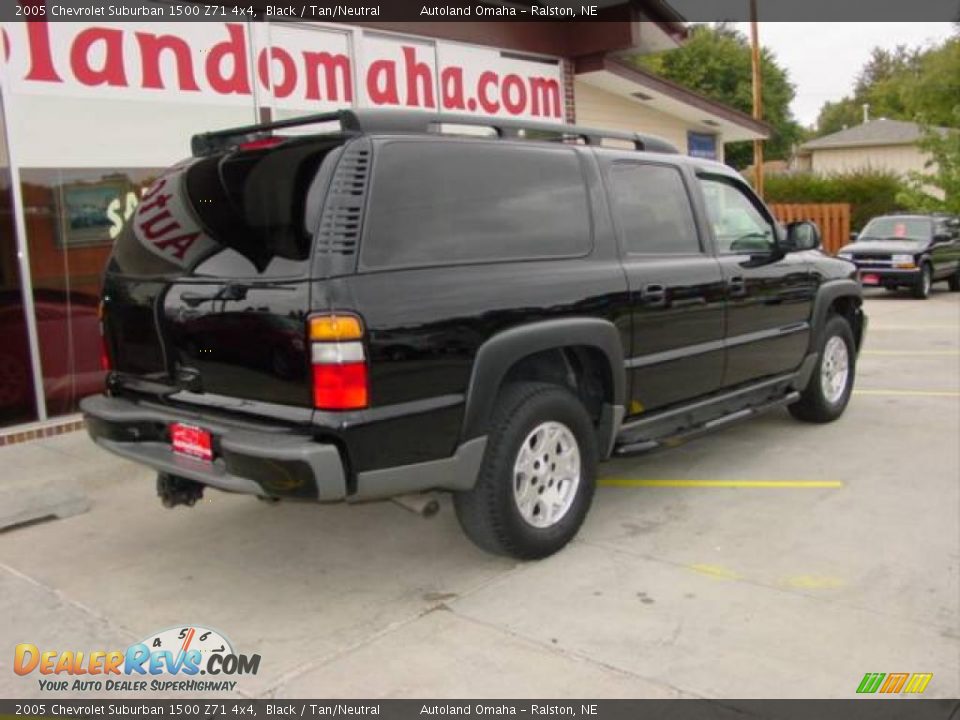 2005 Chevrolet Suburban 1500 Z71 4x4 Black / Tan/Neutral Photo #20