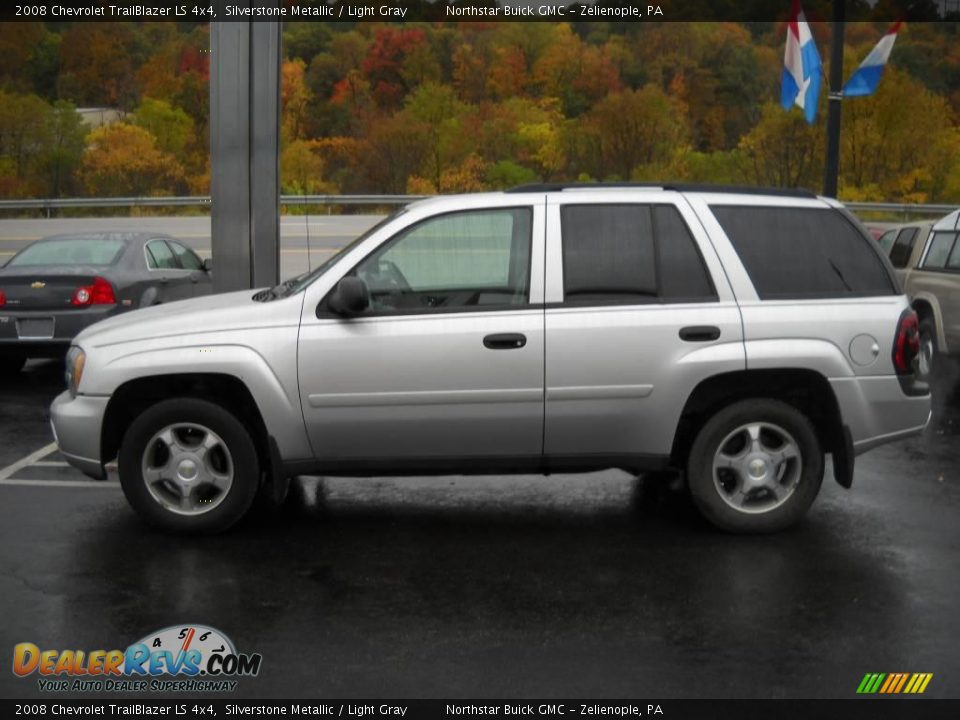 2008 Chevrolet TrailBlazer LS 4x4 Silverstone Metallic / Light Gray Photo #5