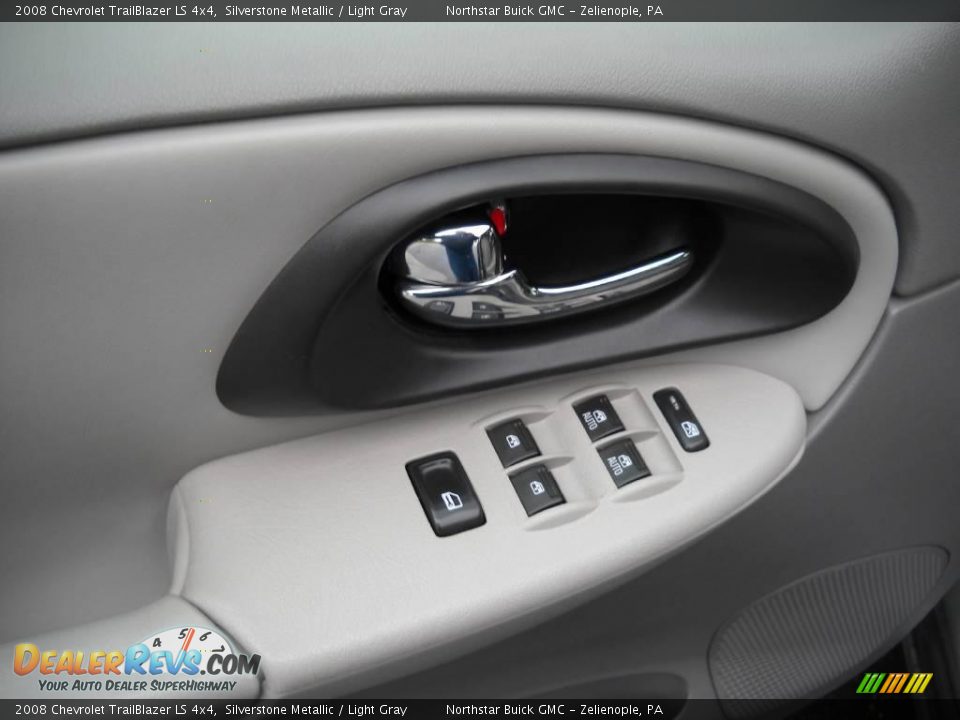 2008 Chevrolet TrailBlazer LS 4x4 Silverstone Metallic / Light Gray Photo #14