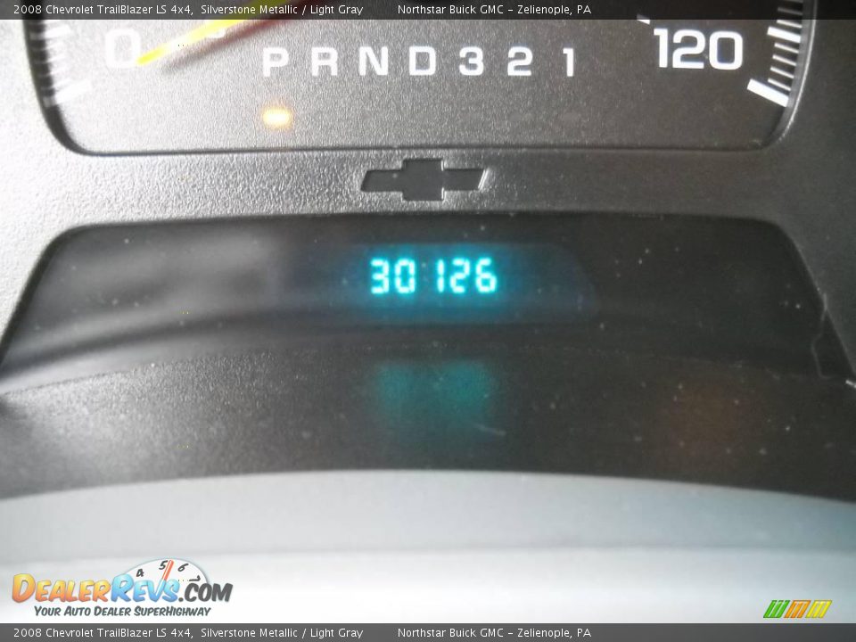 2008 Chevrolet TrailBlazer LS 4x4 Silverstone Metallic / Light Gray Photo #18