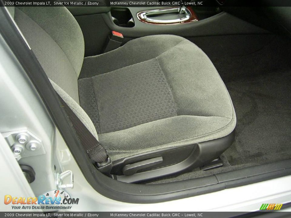 2009 Chevrolet Impala LT Silver Ice Metallic / Ebony Photo #13