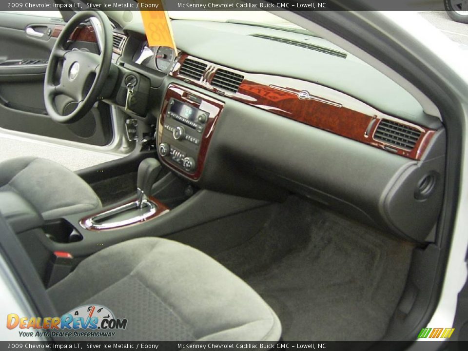 2009 Chevrolet Impala LT Silver Ice Metallic / Ebony Photo #14