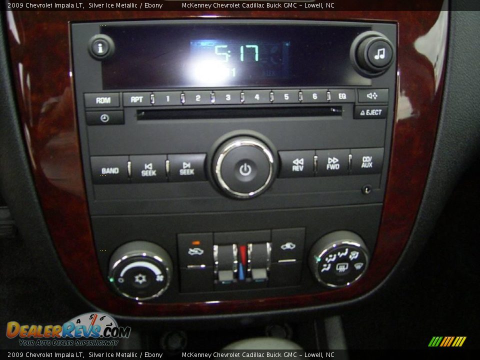 2009 Chevrolet Impala LT Silver Ice Metallic / Ebony Photo #22