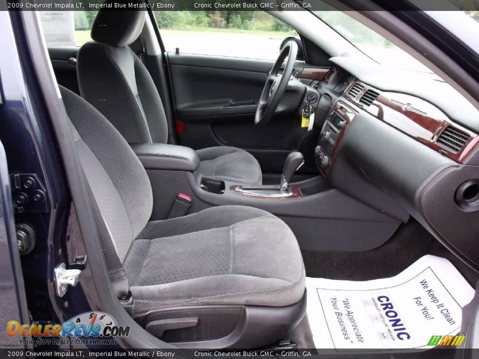 2009 Chevrolet Impala LT Imperial Blue Metallic / Ebony Photo #17