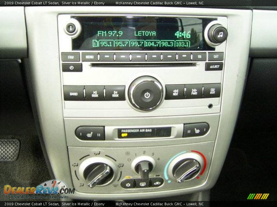 2009 Chevrolet Cobalt LT Sedan Silver Ice Metallic / Ebony Photo #24