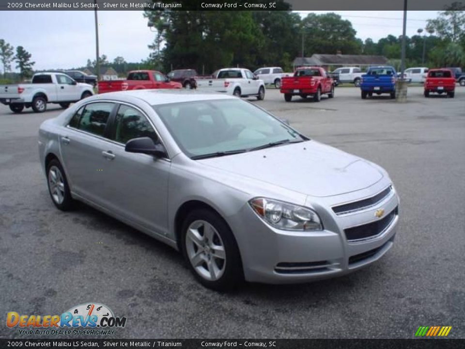 2009 Chevrolet Malibu LS Sedan Silver Ice Metallic / Titanium Photo #3