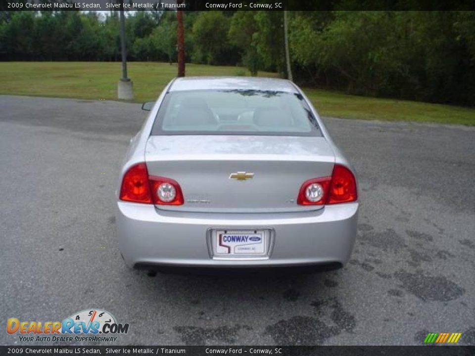 2009 Chevrolet Malibu LS Sedan Silver Ice Metallic / Titanium Photo #6