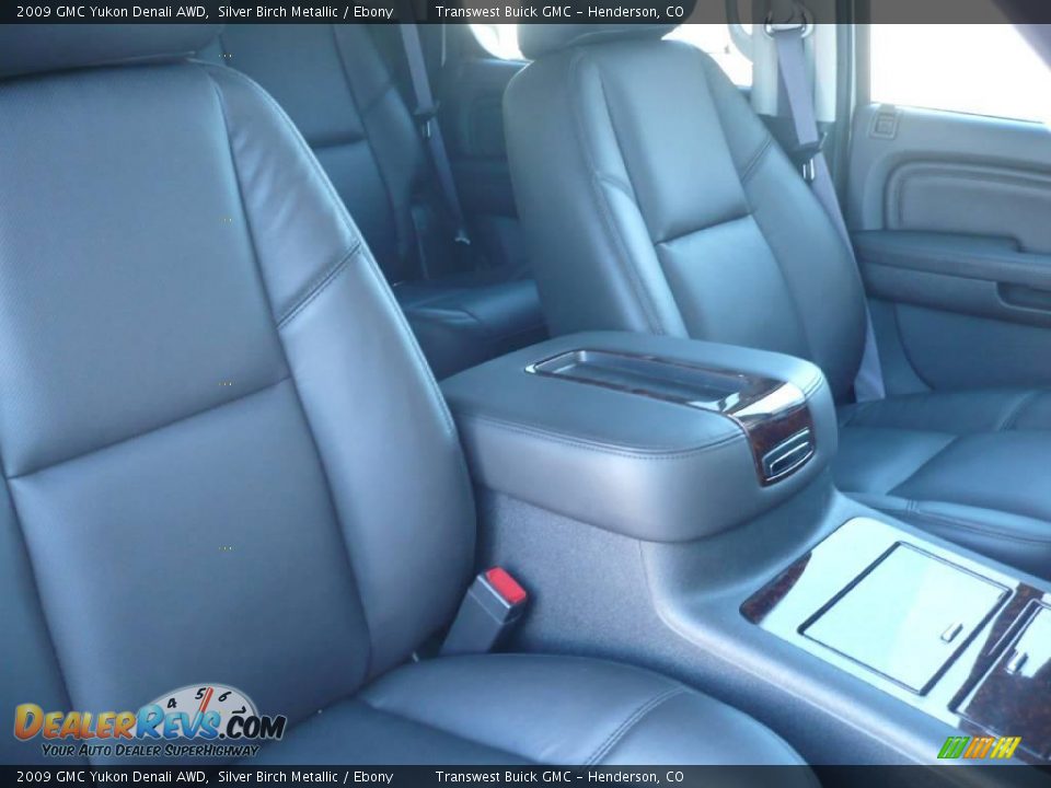 2009 GMC Yukon Denali AWD Silver Birch Metallic / Ebony Photo #5