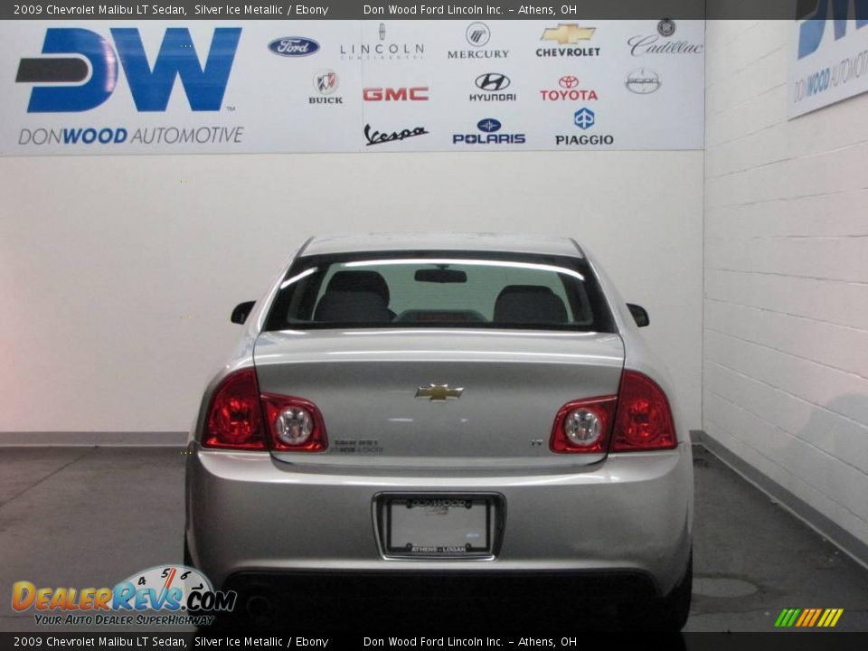 2009 Chevrolet Malibu LT Sedan Silver Ice Metallic / Ebony Photo #7