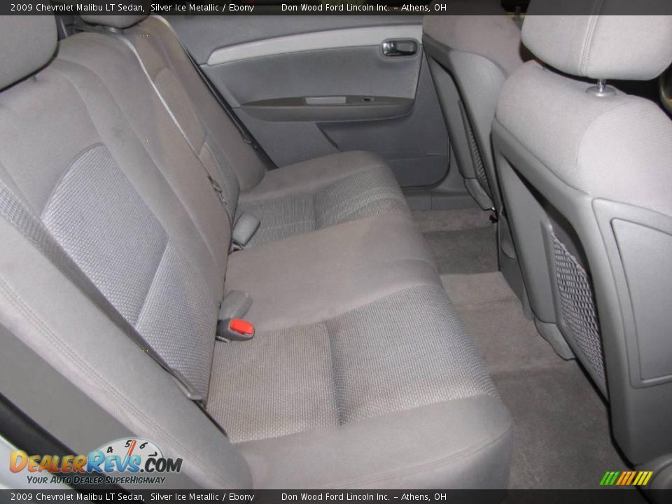 2009 Chevrolet Malibu LT Sedan Silver Ice Metallic / Ebony Photo #12