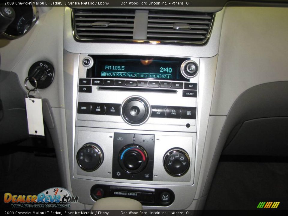 2009 Chevrolet Malibu LT Sedan Silver Ice Metallic / Ebony Photo #19