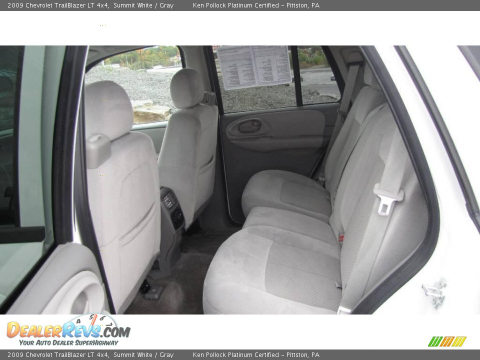 2009 Chevrolet TrailBlazer LT 4x4 Summit White / Gray Photo #9