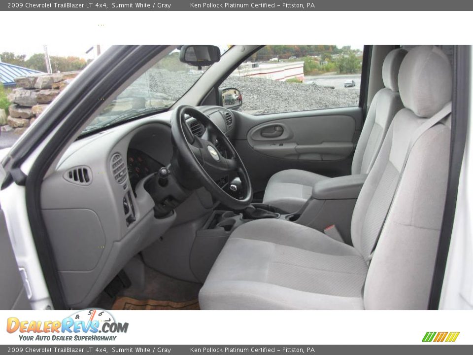 2009 Chevrolet TrailBlazer LT 4x4 Summit White / Gray Photo #11