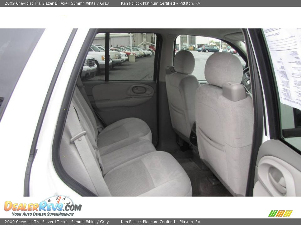 2009 Chevrolet TrailBlazer LT 4x4 Summit White / Gray Photo #13