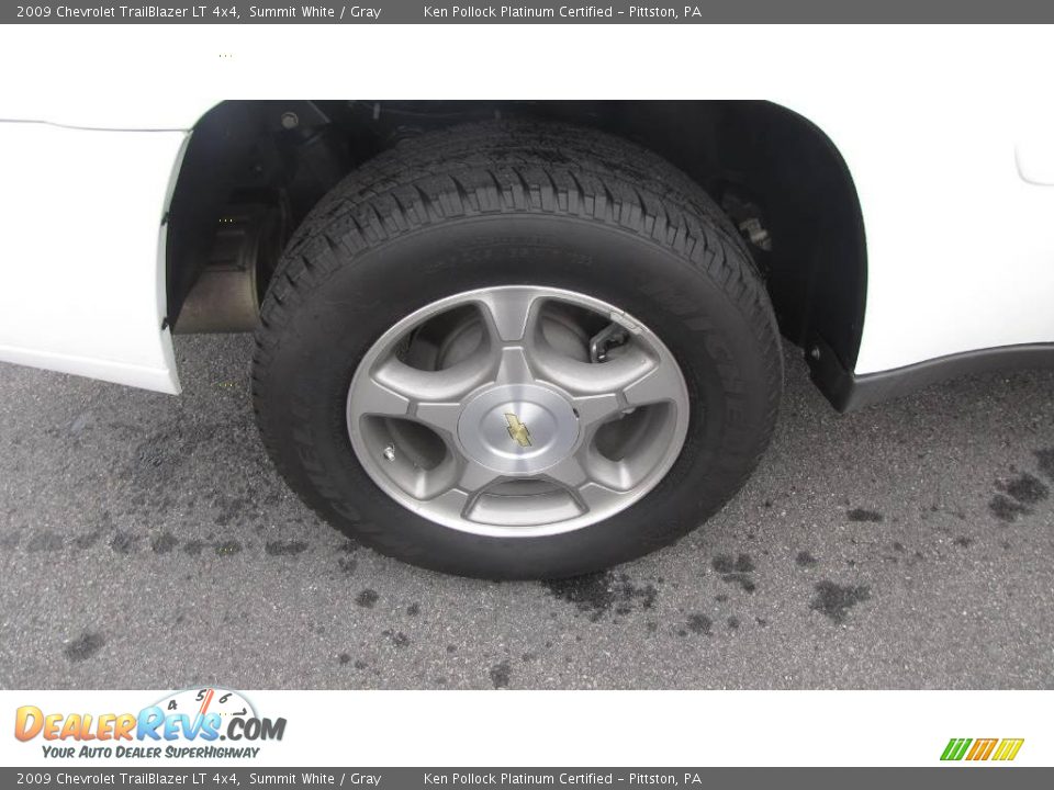 2009 Chevrolet TrailBlazer LT 4x4 Summit White / Gray Photo #15