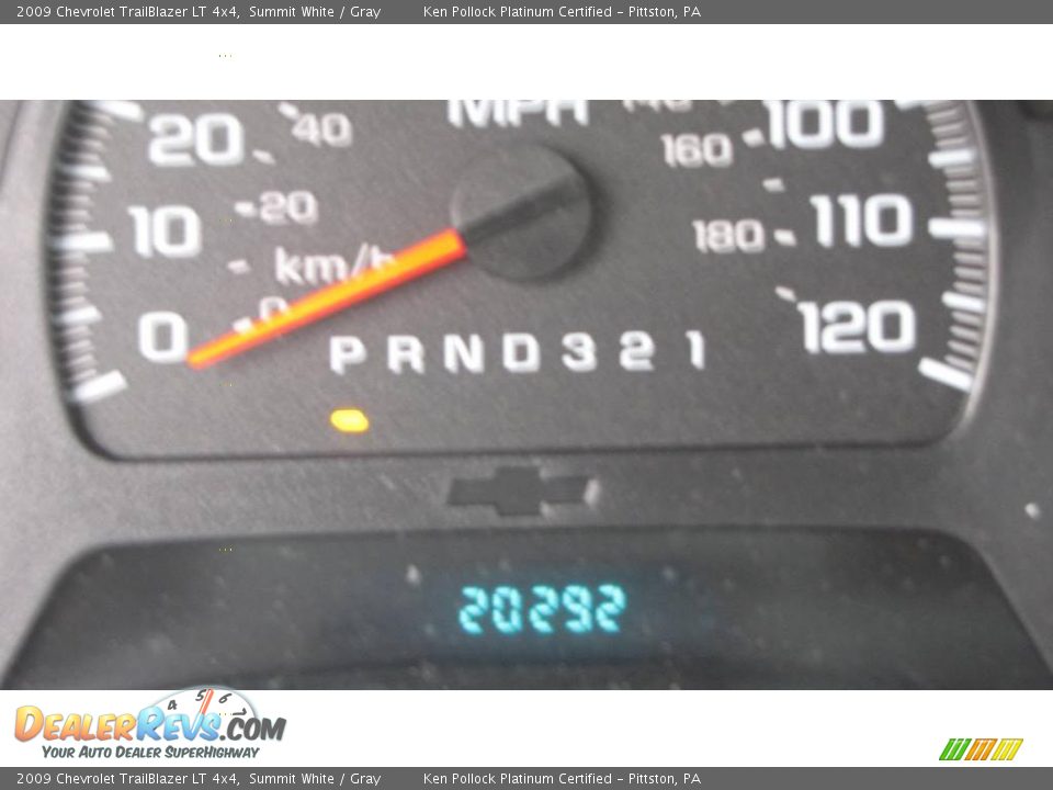 2009 Chevrolet TrailBlazer LT 4x4 Summit White / Gray Photo #18