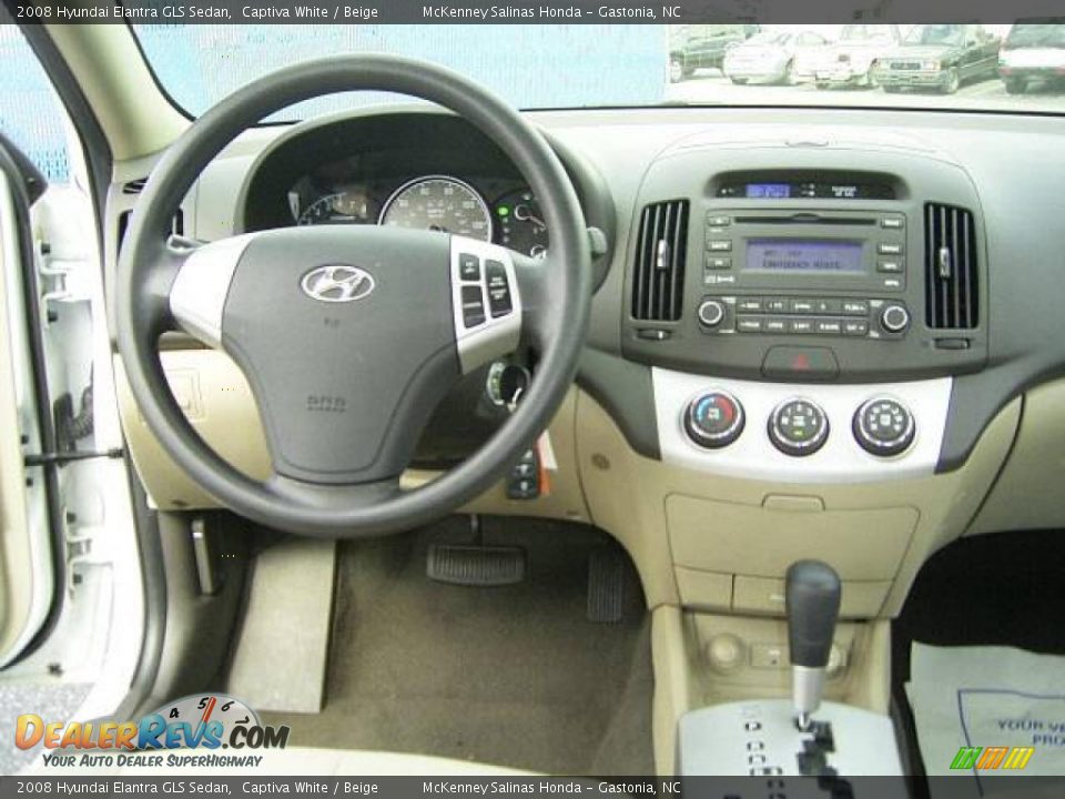 2008 Hyundai Elantra GLS Sedan Captiva White / Beige Photo #21