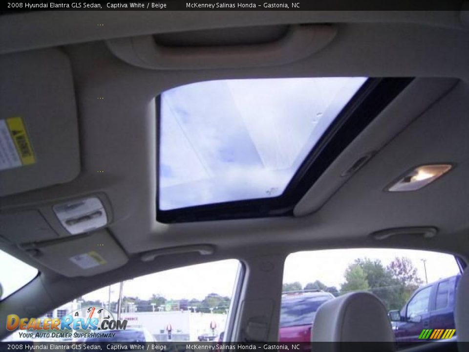 2008 Hyundai Elantra GLS Sedan Captiva White / Beige Photo #22