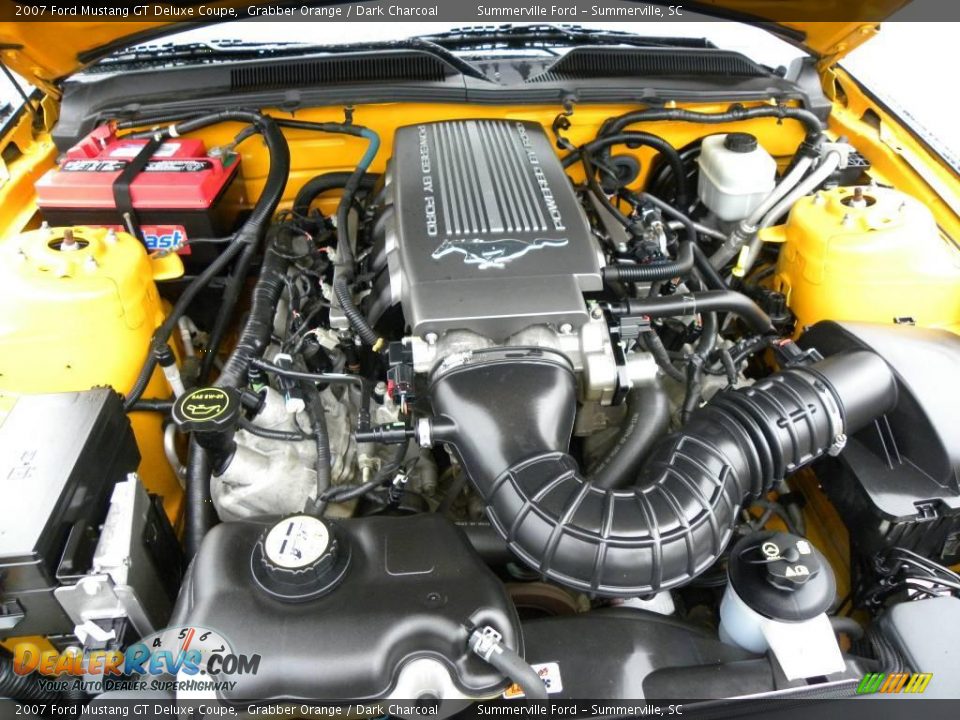2007 Ford Mustang GT Deluxe Coupe Grabber Orange / Dark Charcoal Photo #16