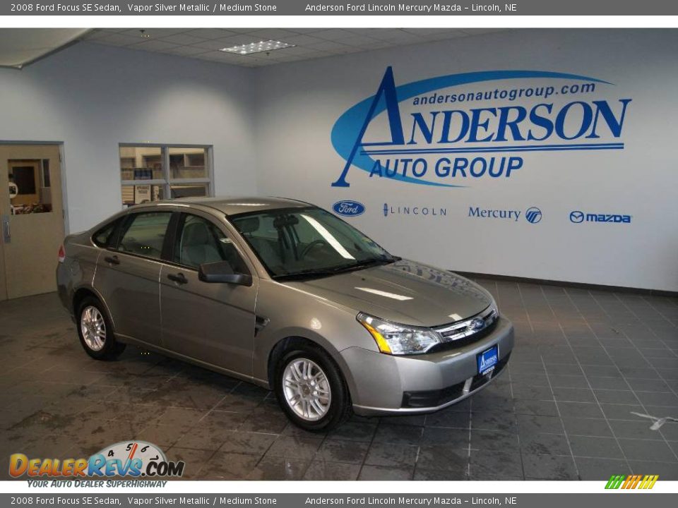2008 Ford Focus SE Sedan Vapor Silver Metallic / Medium Stone Photo #1