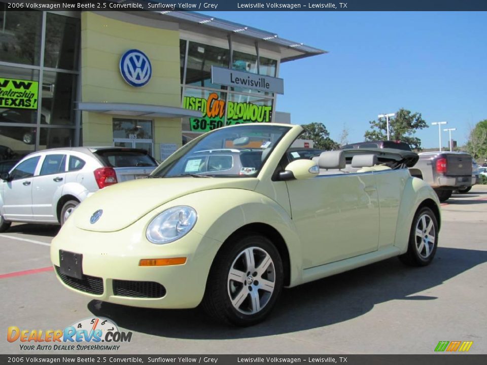 2006 Volkswagen New Beetle 2.5 Convertible Sunflower Yellow / Grey Photo #1