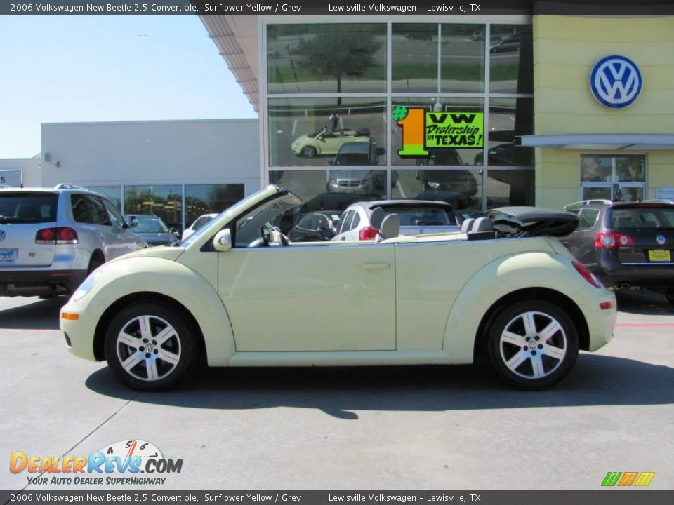 2006 Volkswagen New Beetle 2.5 Convertible Sunflower Yellow / Grey Photo #2