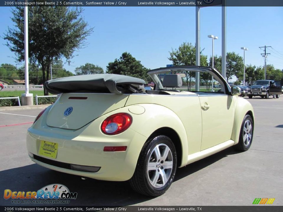 2006 Volkswagen New Beetle 2.5 Convertible Sunflower Yellow / Grey Photo #5