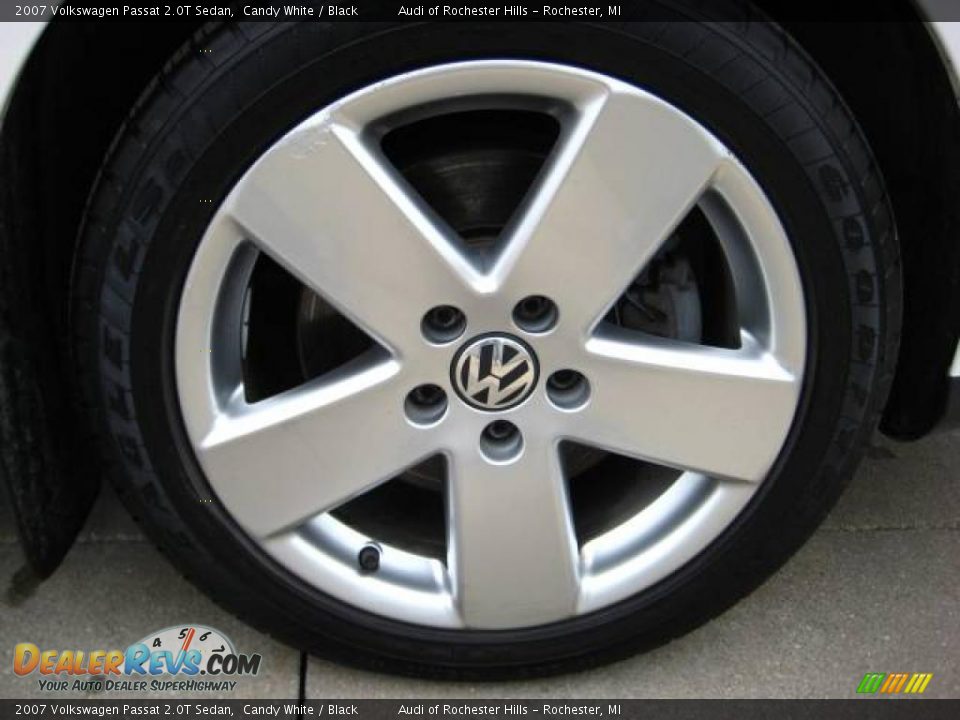 2007 Volkswagen Passat 2.0T Sedan Candy White / Black Photo #8